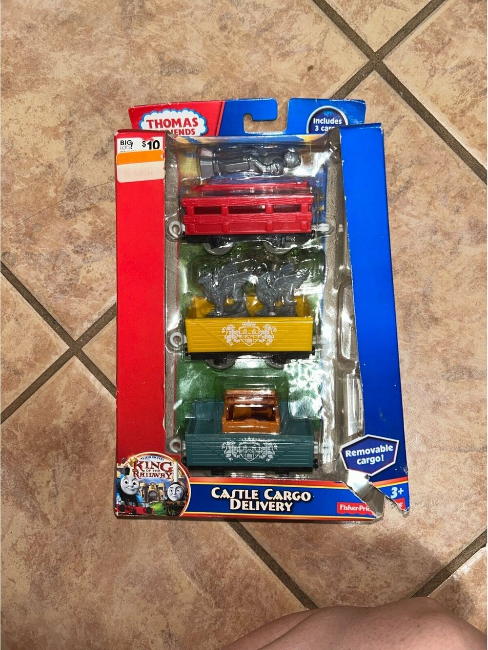 NEW Thomas & Friends Castle Cargo Delivery 3-Car Pack King of the Railway